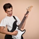 Strumenti musicali per principianti: accessori per i musicisti e i DJ di domani